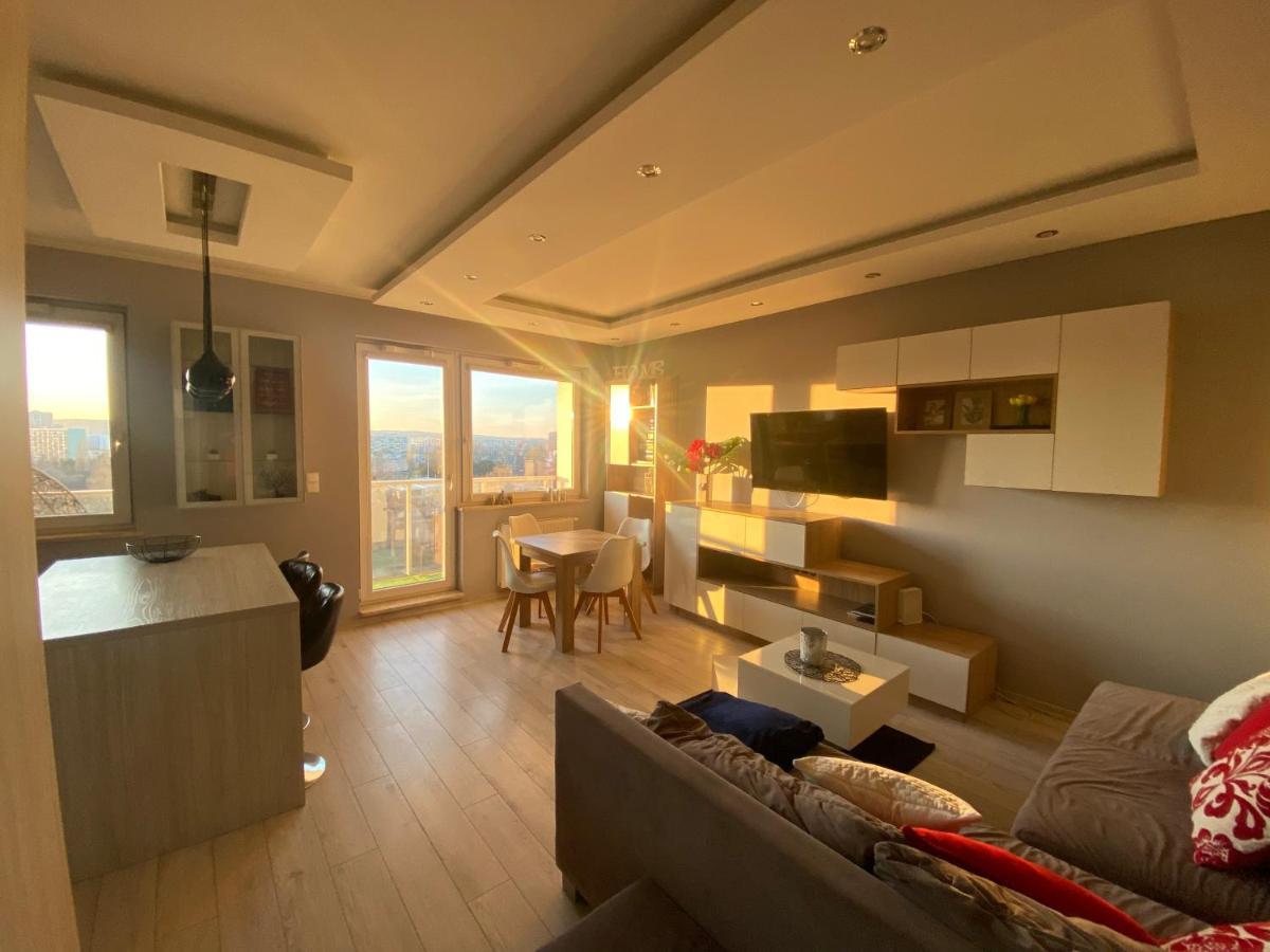 Apartament Przy Plazy De Luxe 70M2 Apartment Gdansk Bagian luar foto